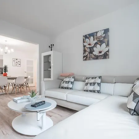 Ali Quietude - Wifi - Parking Appartement