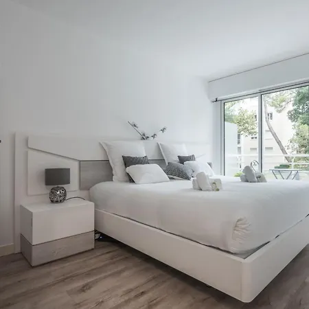 Ali Quietude - Proche - Balcon Apartment *
