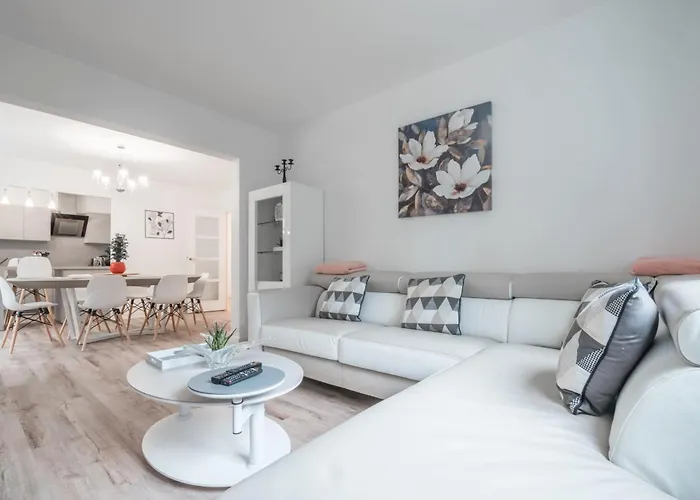 Ali Quietude - Wifi - Parking Apartment